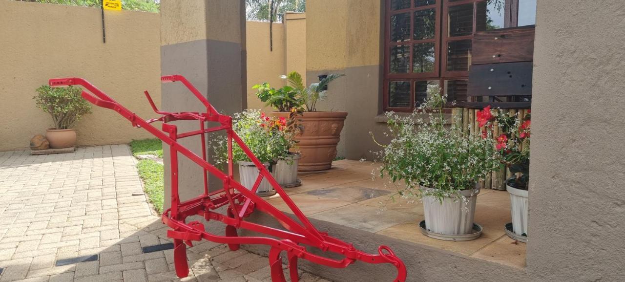 The Leopard Tree Bed & Breakfast Polokwane Eksteriør bilde