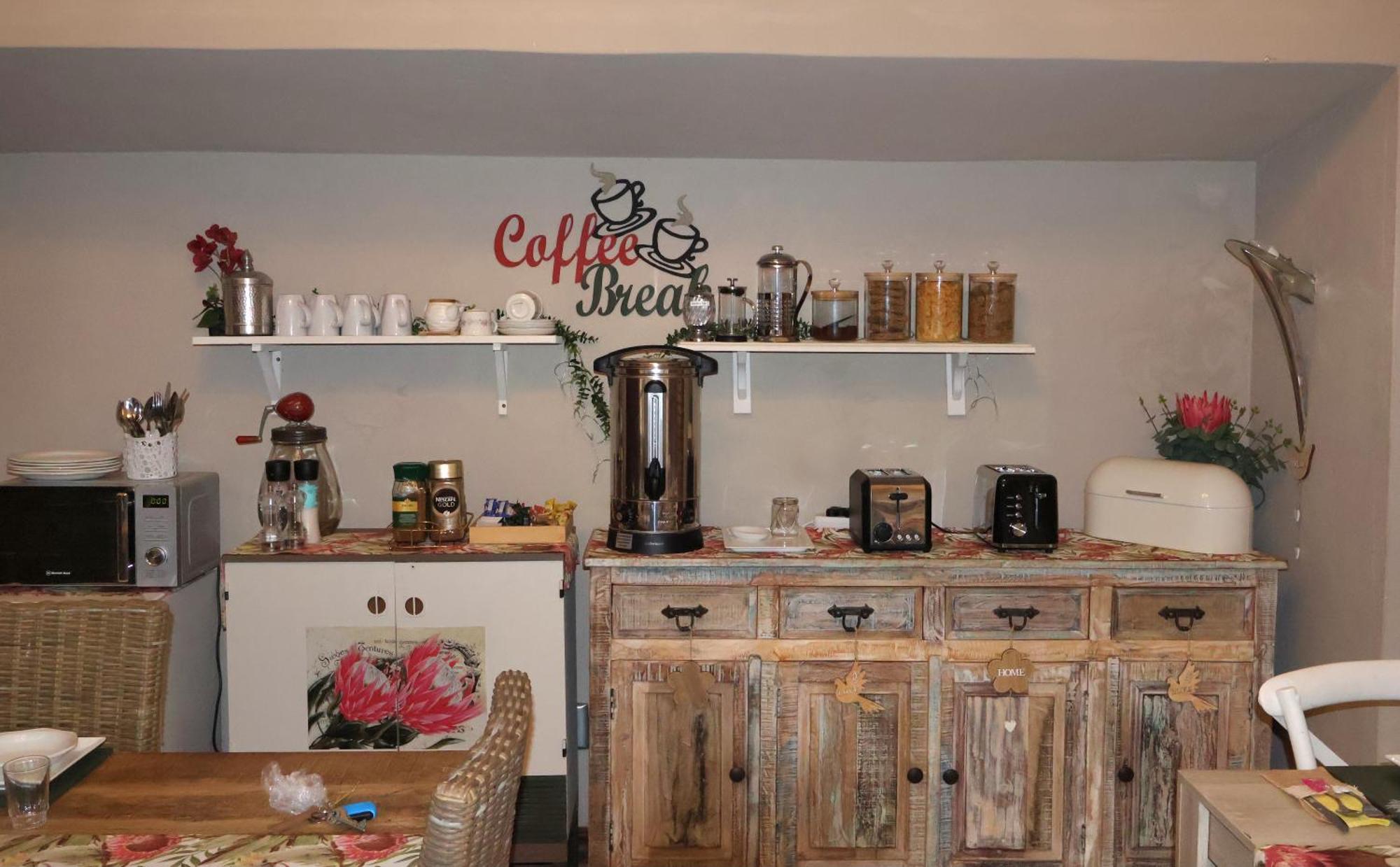 The Leopard Tree Bed & Breakfast Polokwane Eksteriør bilde